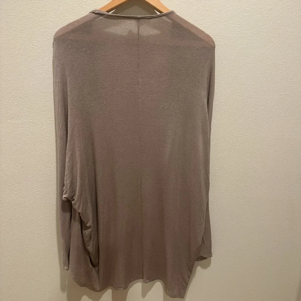 Painted Threads Long Flowy Cardigan w/3/4 Length Bat Sleeves